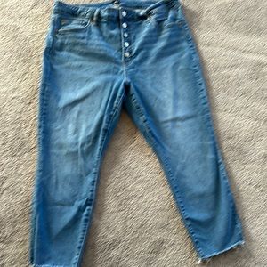 Gap skinny jeans. Size 20.